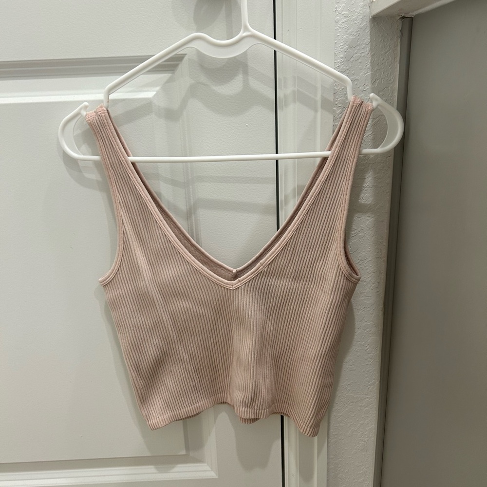 Baby pink crop tank